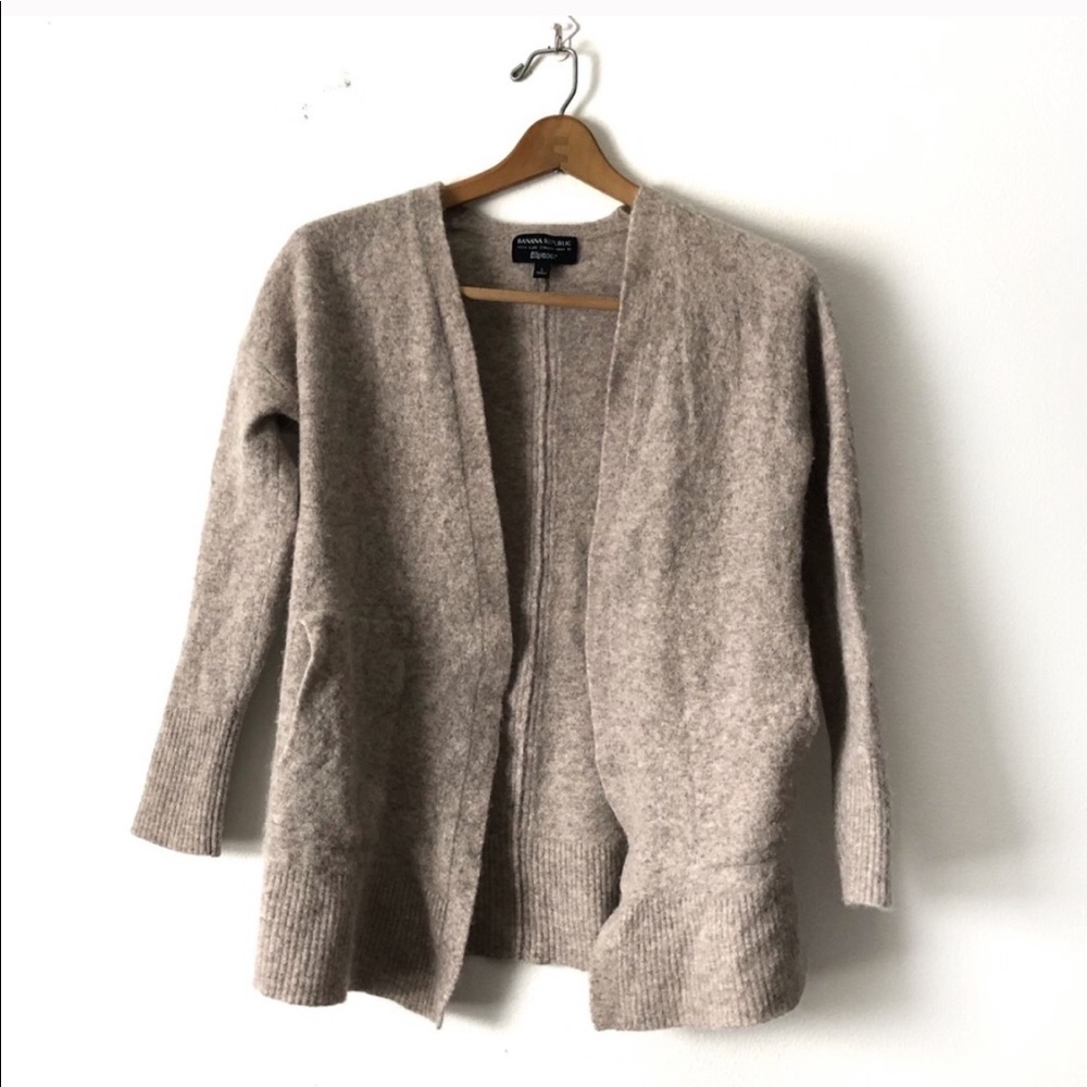 BANANA REPUBLIC yarn sweater